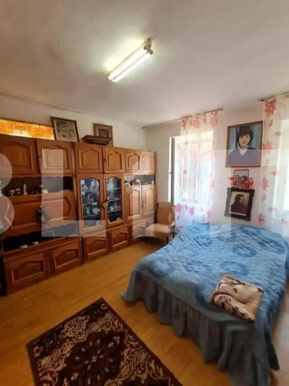 Casa alipita, 37 mp, pivnita, 82 mp de teren, zona Salii Polivalente