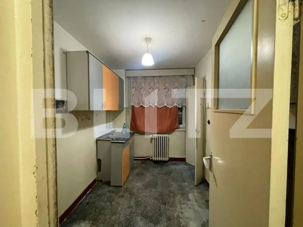 Apartament de vanzare, 2 camere, 48 mp, zona Cantemir