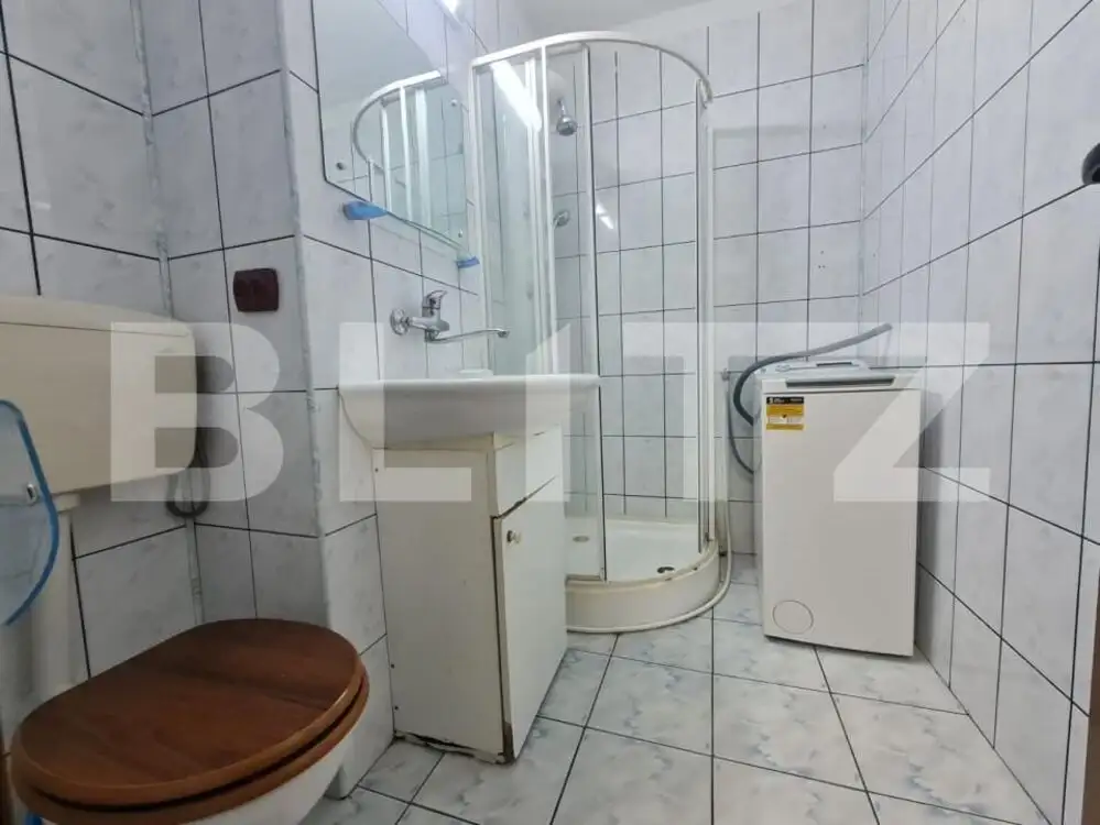 Apartament cu o camera, 28 de mp, zona Manastur - Bucegi 