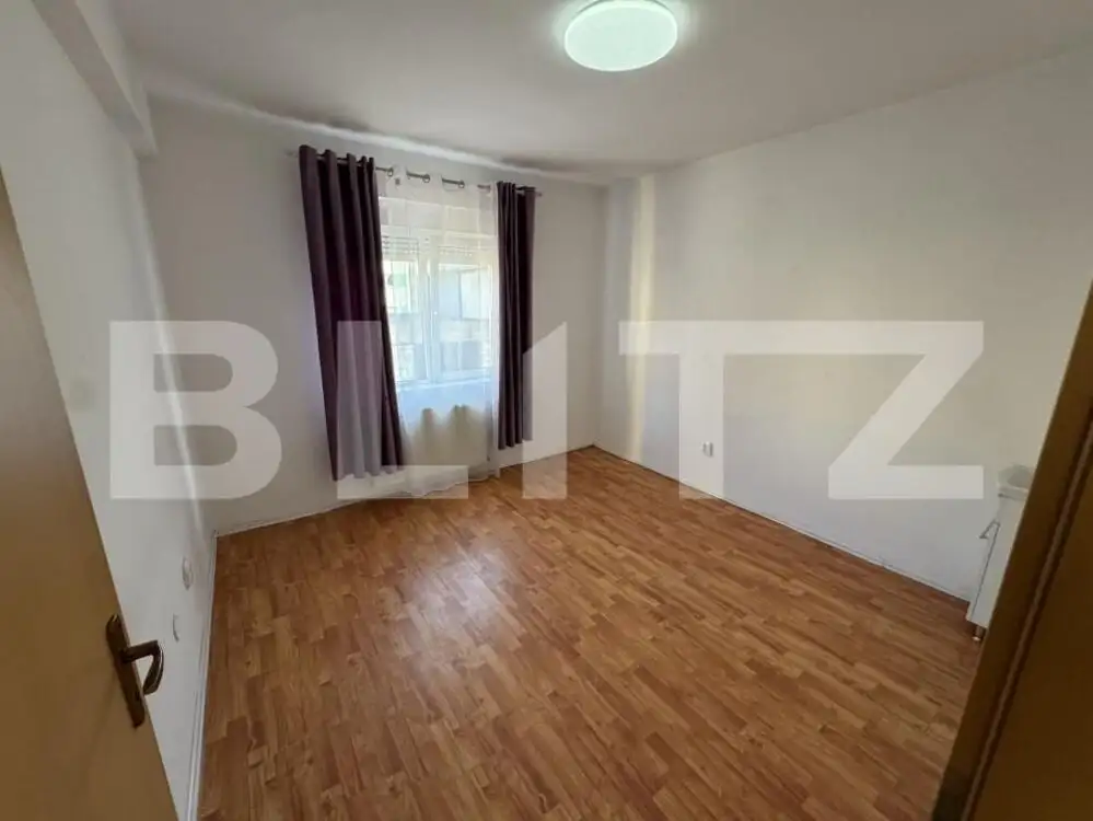 Apartament 3 camere, 73 mp, bloc nou, zona-Cetate