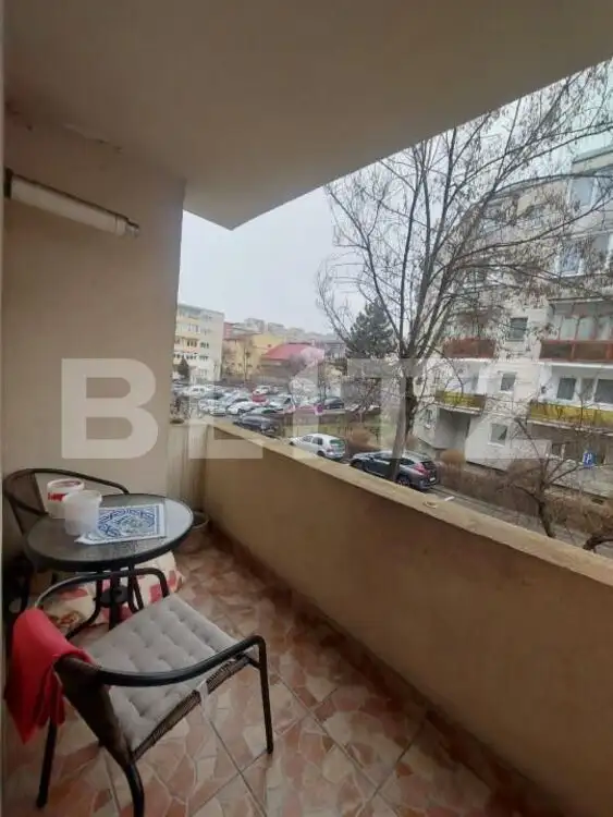 Apartament de vanzare, cu 4 camere, 78 mp, decomandate, zona Marasti