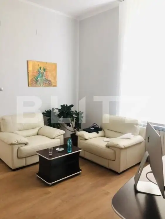 Apartament cu 3 camere, 87 mp, zona Palatul Rimanoczy Oradea