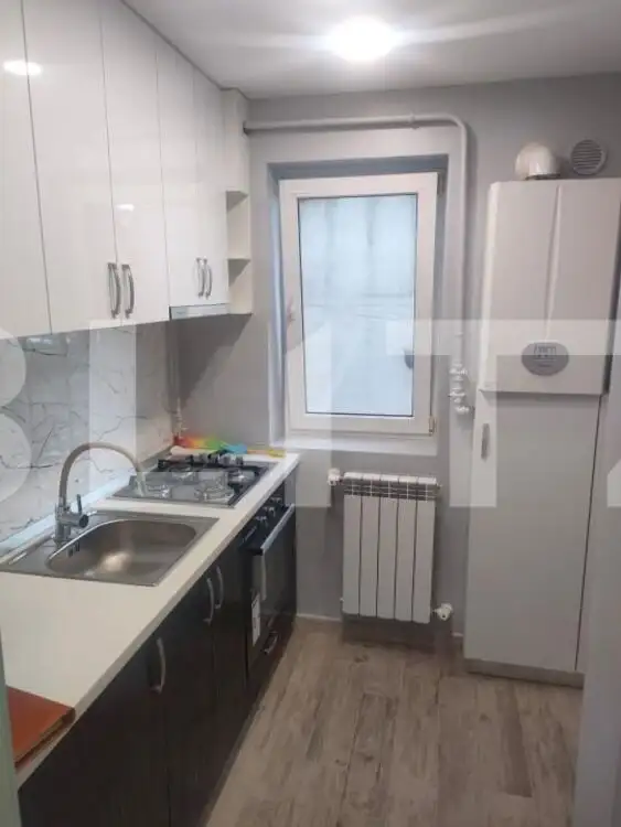 Apartament 2 camere, semidecomandat, cartier Olinescu, zona Dorohoi