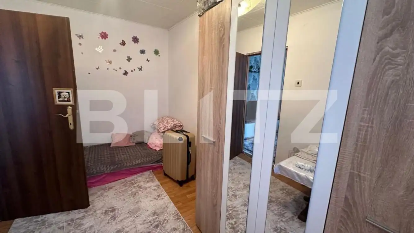 Apartament, 2 camere, semidecomandat, cartier Tiglari