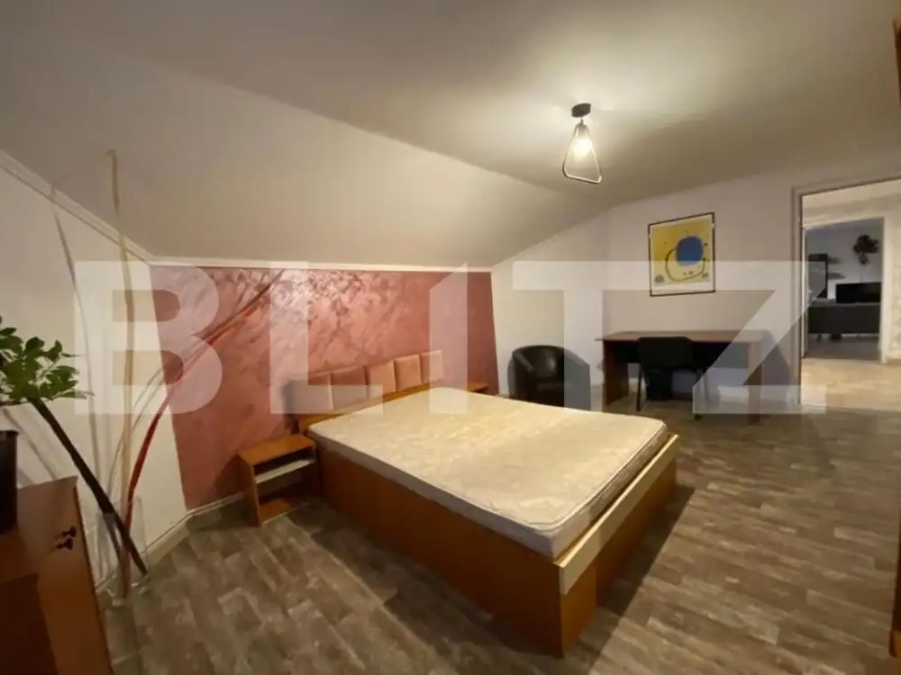 Apartament in vila, 3 camere, 90 mp, zona Calea Severinului