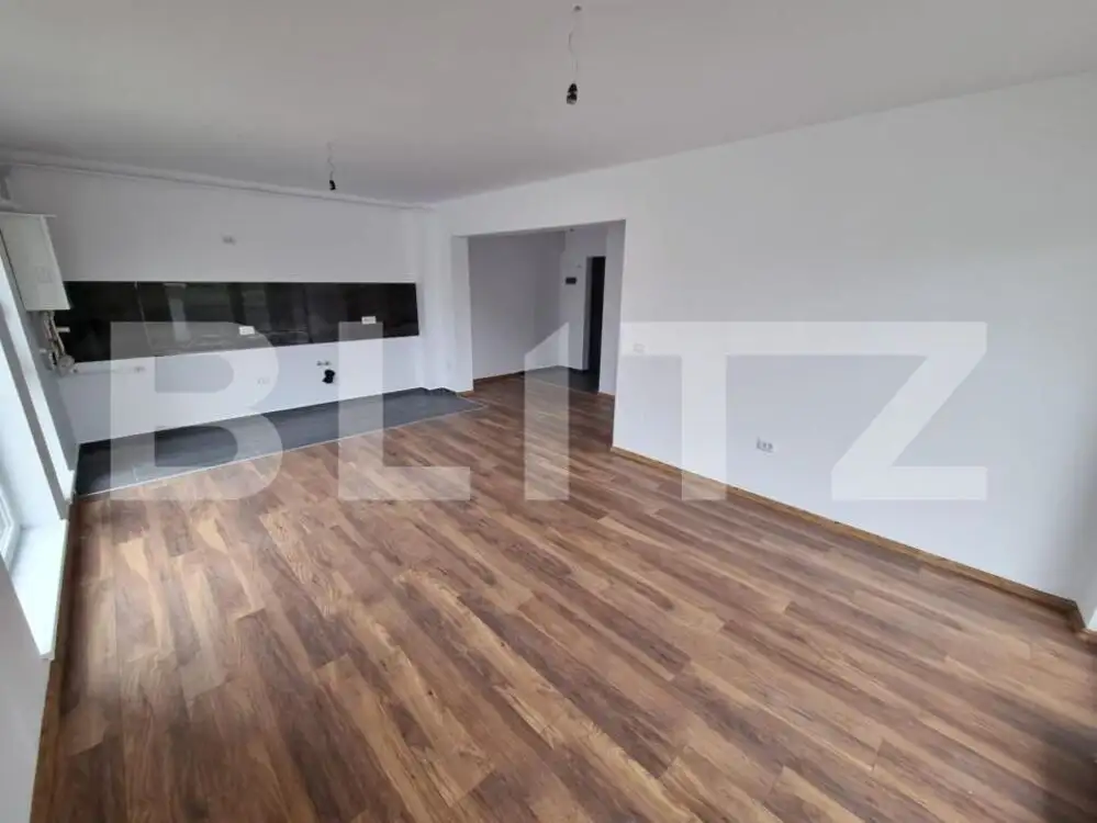 Apartament de 2 camere, 60,72 mp+40 mp curte, Ansamblu Rezidential, zona Gara