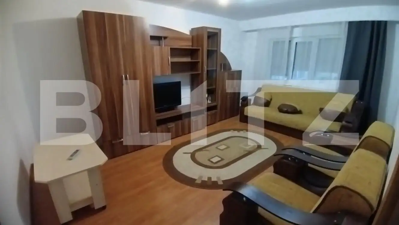 Apartament 3 camere, zona cetate, Liceul Sportiv, etaj intermediar