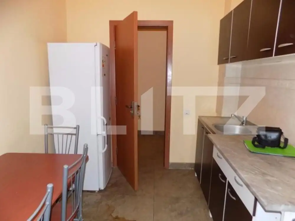 Apartament 2 camere, 50 mp,  zona Hotelului Golden Tulip 