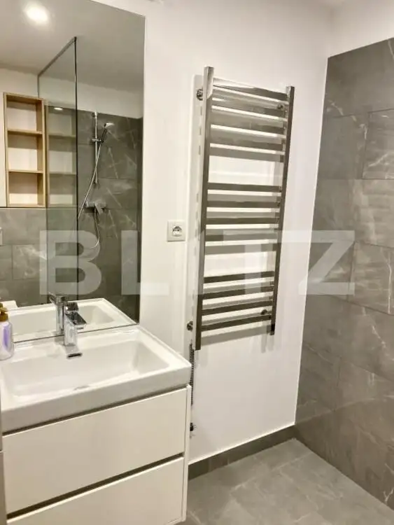 Apartament cu 2 camere la prima 