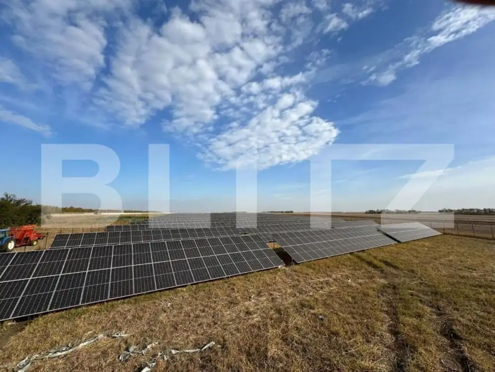 PARC FOTOVOLTAIC de 1 MW conectat la rețea, teren de 2,70 ha, Urzica, OLT