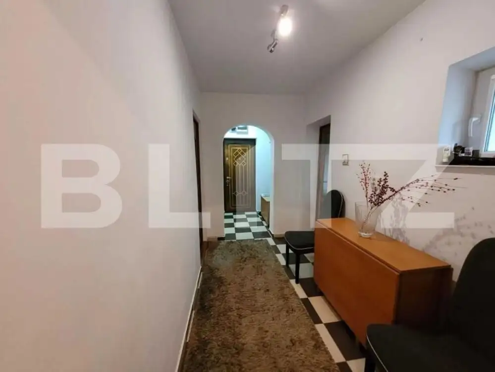Apartament 3 camere, 60 mp, decomandat, zona liceului Vasile Lovinescu 