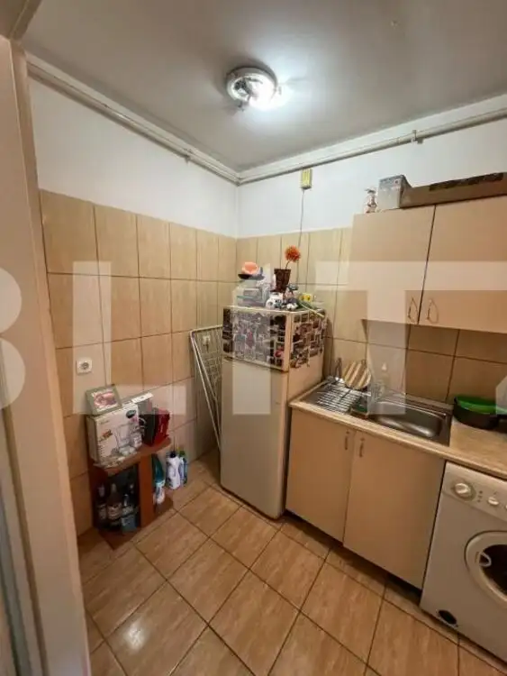 Apartament cu o camera, 28 mp, mobilat si utilat, zona Oasului 