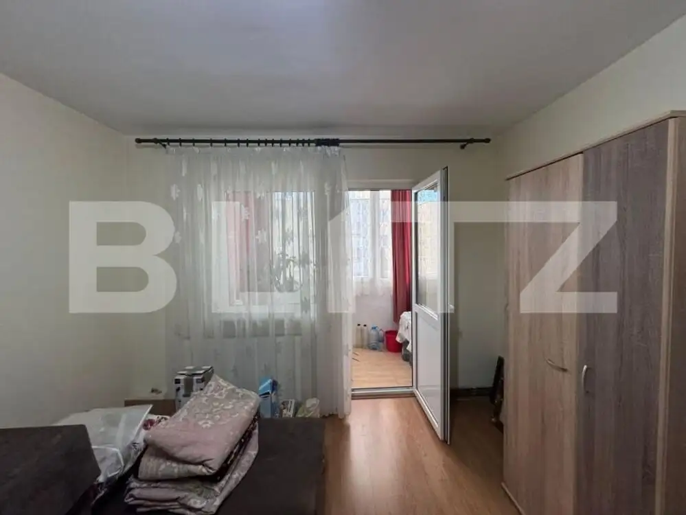 Apartament cu 3 camere, decomandat, 64 mp, zona-Manastur