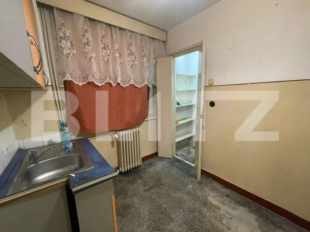 Apartament de vanzare, 2 camere, 48 mp, zona Cantemir