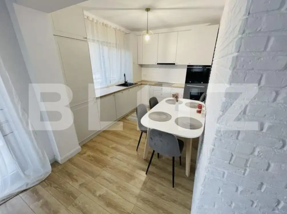 Apartament 3 camere, 60 mp, balcon, terasa, parcare, zona Taietura Turcului