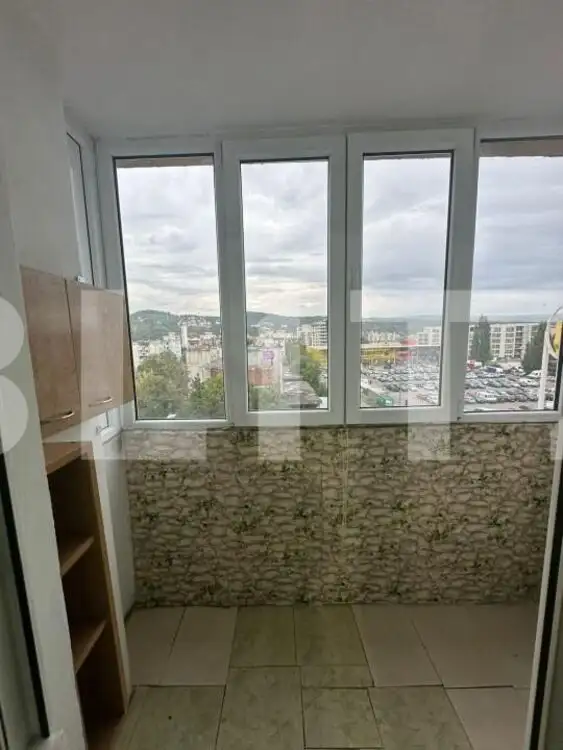 Apartament de 4 camere, 2 bai, 82mp, zona Calea Floresti