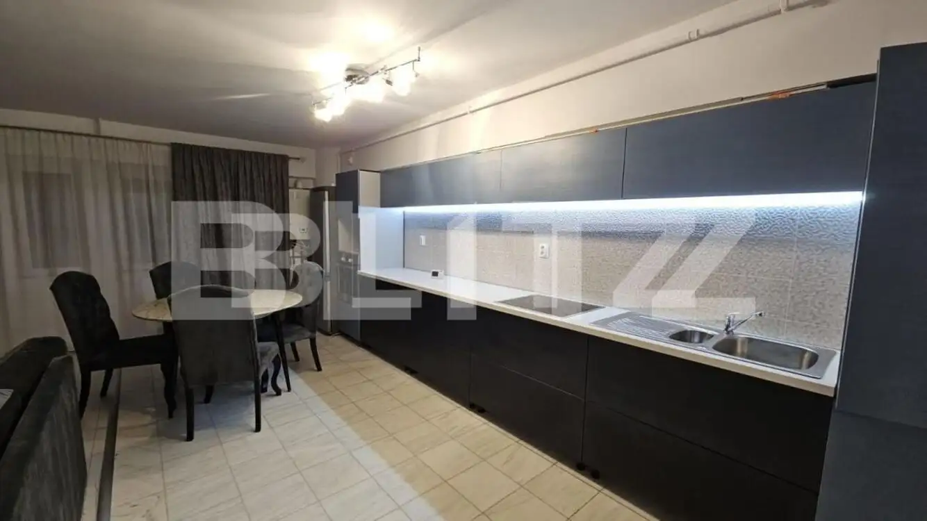 Apartament 3 camere, 2 bai, 89 mp,boxa, zona Ultracentrala