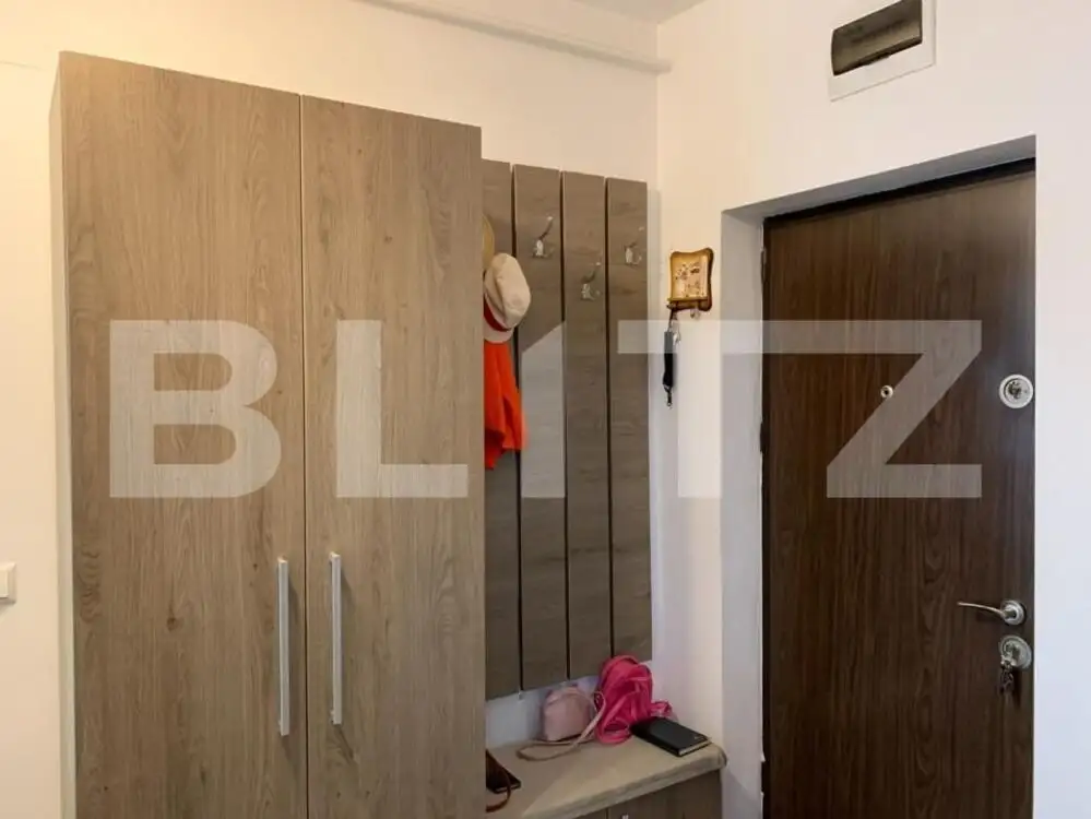 Apartament 3 camere, 78 mp, decomandat, zona Vest