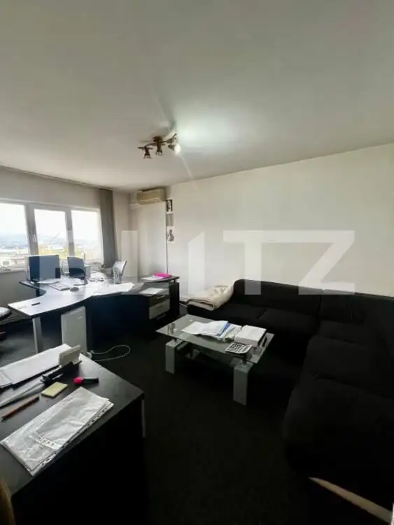 Apartament de 4 camere, 82 mp, decomandat, Piata Zorilor