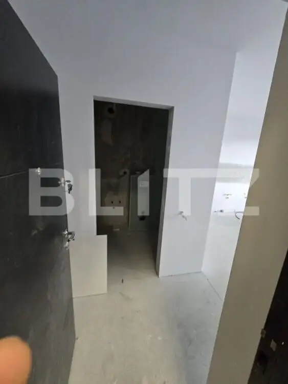 Apartament de 2 camere, semifinisat, 52 mp, garaj, zona Calea Baciului