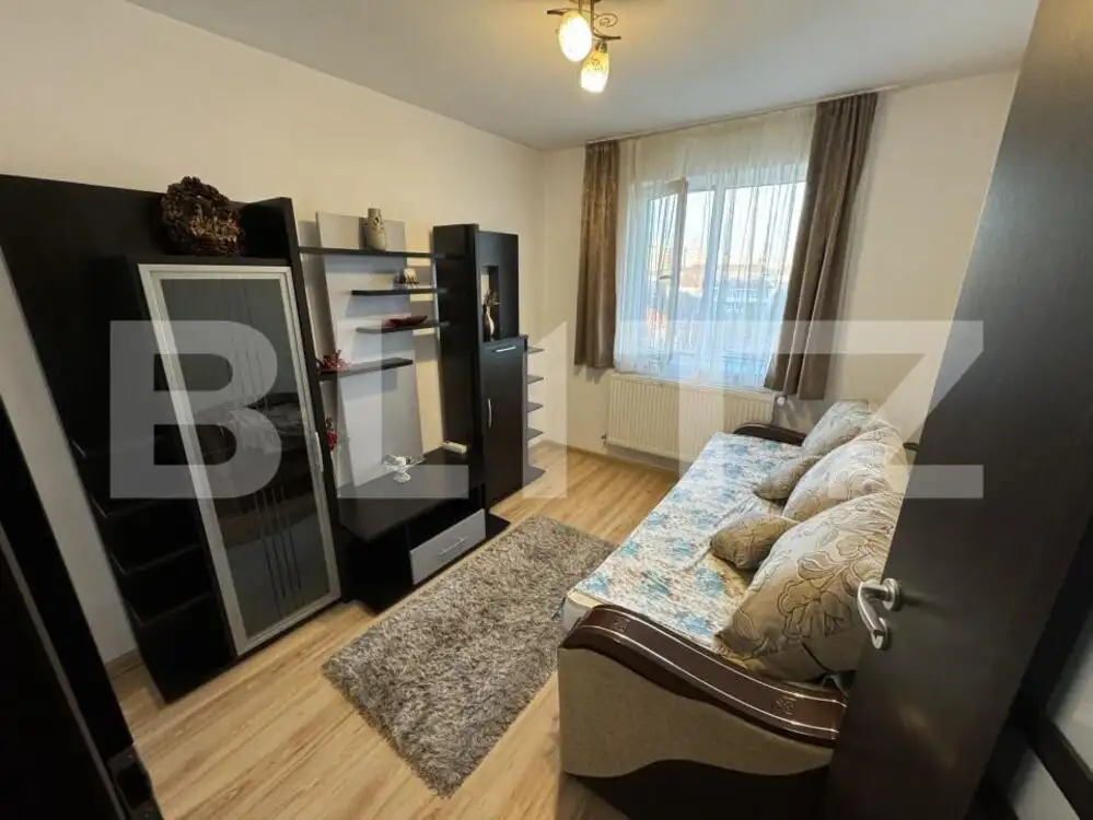 Apartament 3 camere, 60 mp, zona - Cetate 