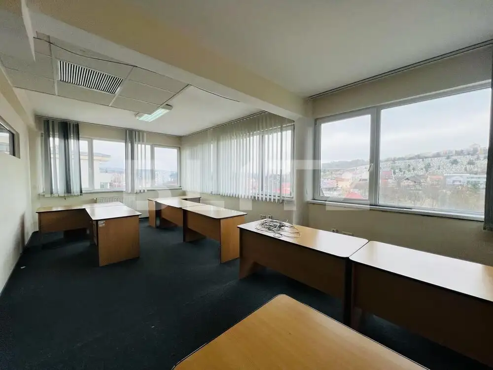 Spatiu de birou, 280 mp, zona Manastur, cladire moderna