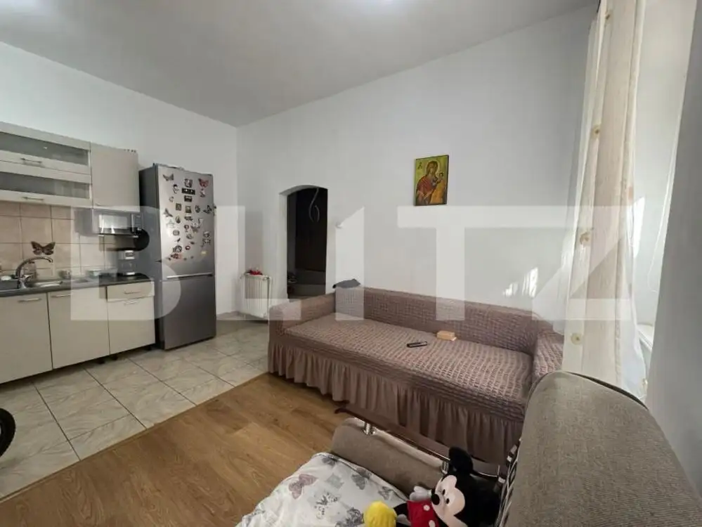 Apartament la casa, 51 mp utili, zona centrala 