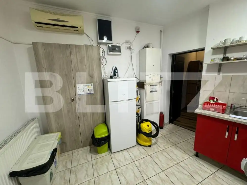 Apartament de 3 camere in centru 