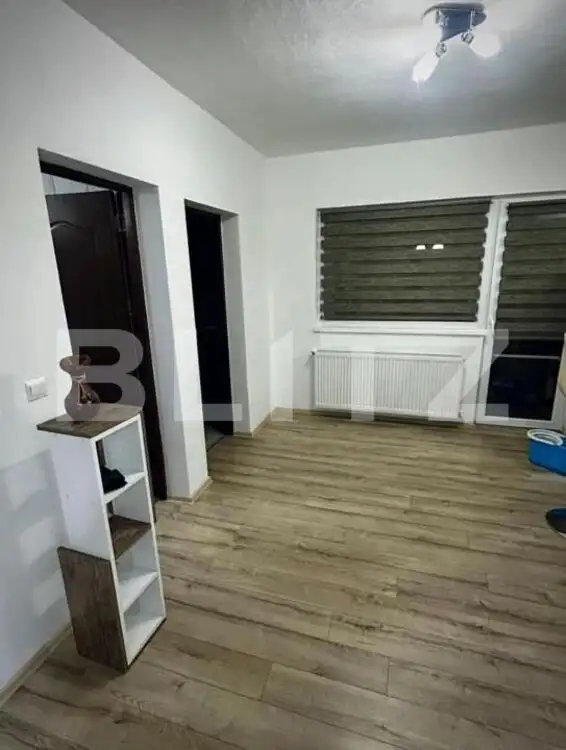 Apartament cu 3 camere decomandat 