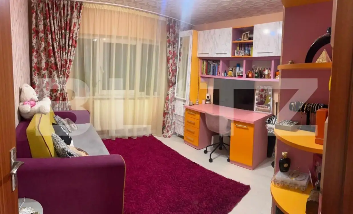 Apartament cu 3 camere, 64 mp, zona-Iulius Mall