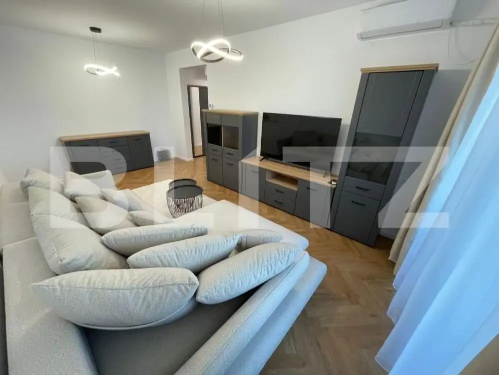 Apartament de vanzare, decomandat, cu 2 camere, 51,8 mp, zona-Prima Urbană 