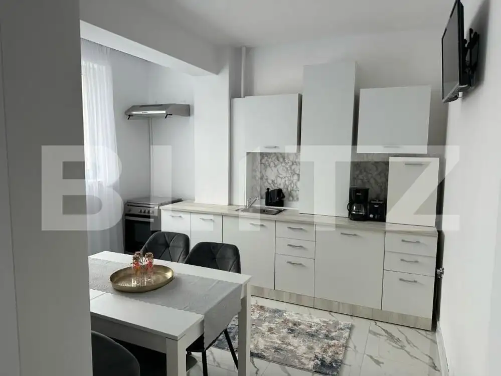 Apartament 4 camere, 100 mp utili,zona Consul