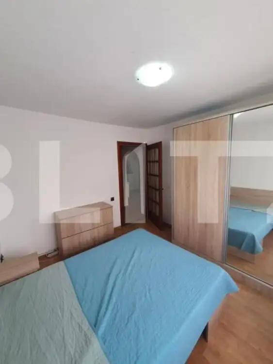 Apartament 3 cam 60 mp zona Vasile Aaron