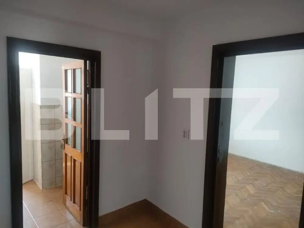 Apartament 2 camere, central, etaj intermediar ,Putna