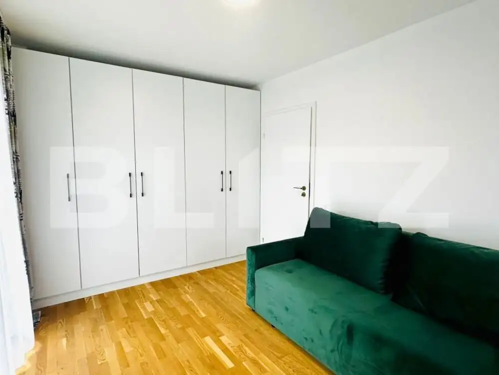 Apartament 3 camere, terasa, intermediar, garaj, la 1 minut de Manastur !