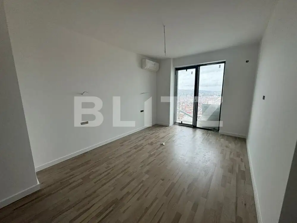 Apartament Unic, 4 camere, 100 m2 , etaj 17 , finisat Lux !