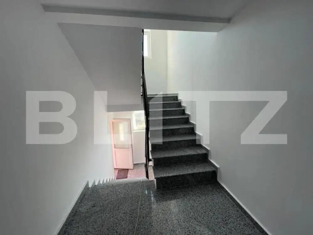 Proprietate P+2+M cu 7 apartamente, 500 mp utili, zona Lapus