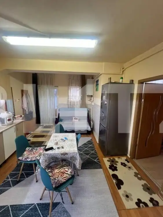 Apartament 2 camere, 47 mp, centrala proprie, zona Piata 1 Mai 