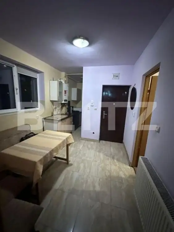 Apartament cu 1 camera, et 1/3, parcare zona Petrom