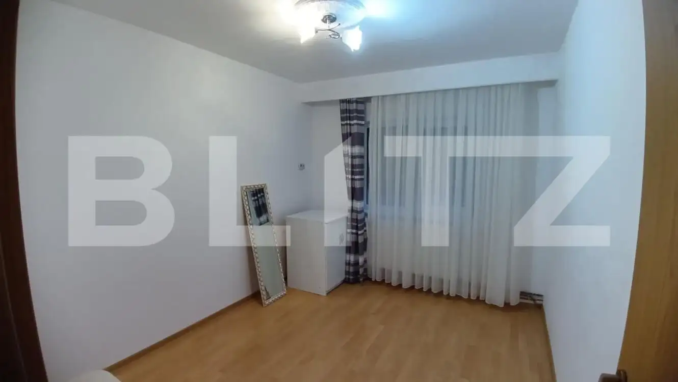 Apartament 3 camere, zona cetate, Liceul Sportiv, etaj intermediar