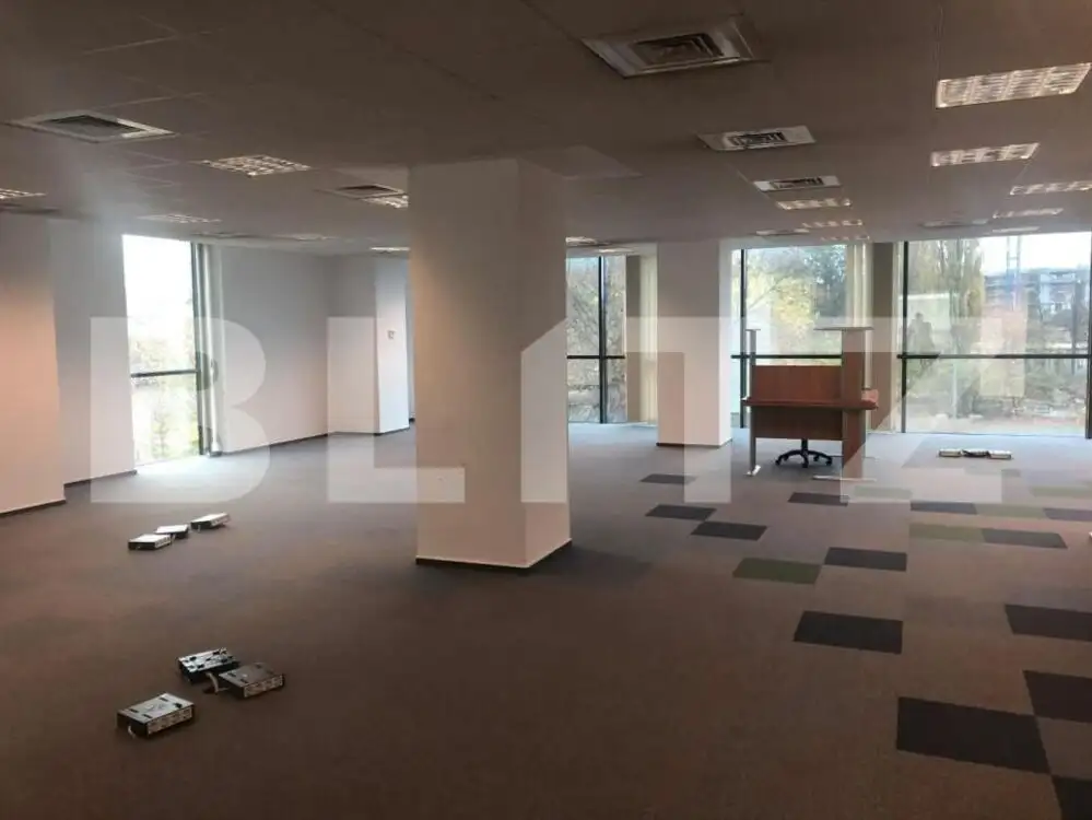 Office top class, 600 m2