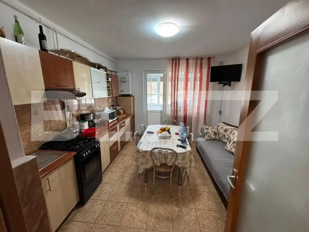 Apartament 2 camere, zona Cetate