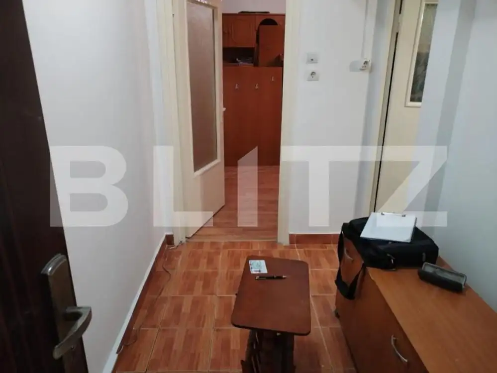 Apartament de vanzare, 2 camere, zona Micro 14