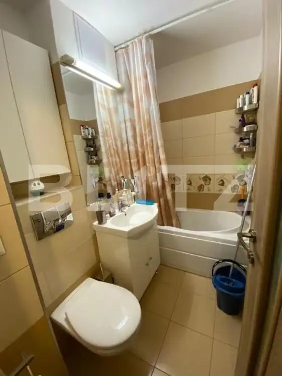 Apartament 3 camere, 52 mp, zona Mehedinti