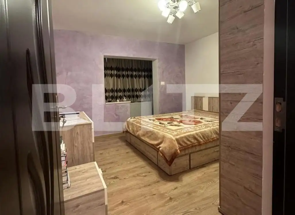 Apartament 3 camere, decomandat, balcon, 70 mp, zona strazii Alba Iulia