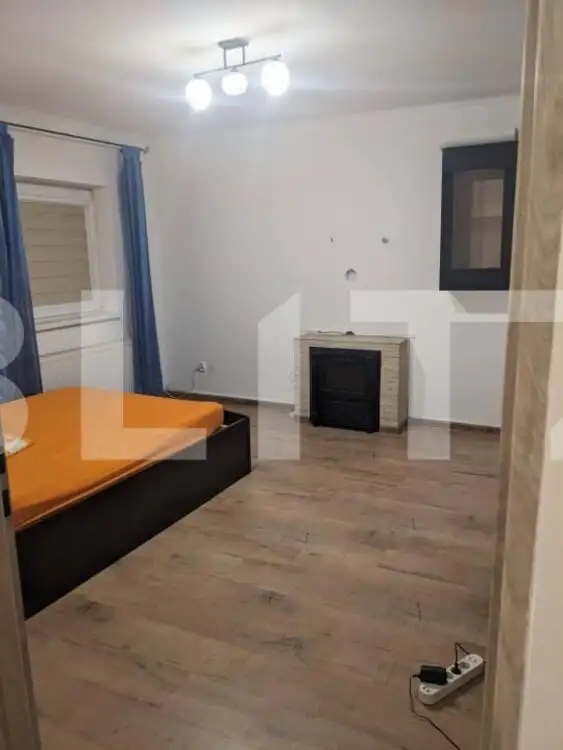 Apartament decomandat de 2 camere, 50mp, etaj intermediar str. Byron