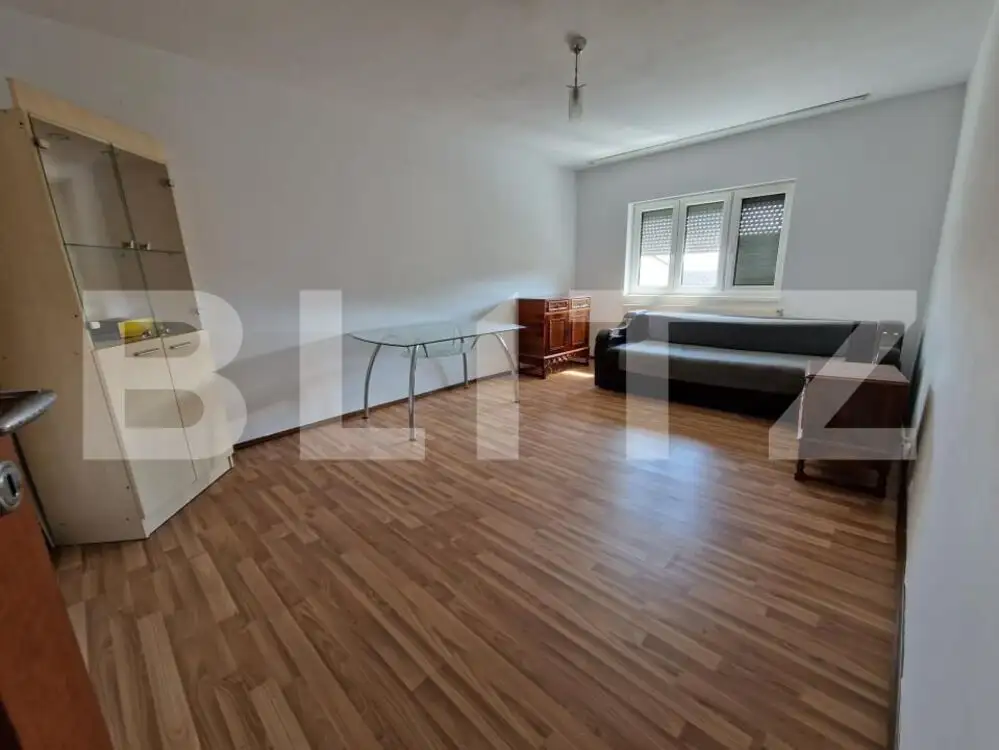 Apartament 3 camere, 70mp, zona Tolstoi