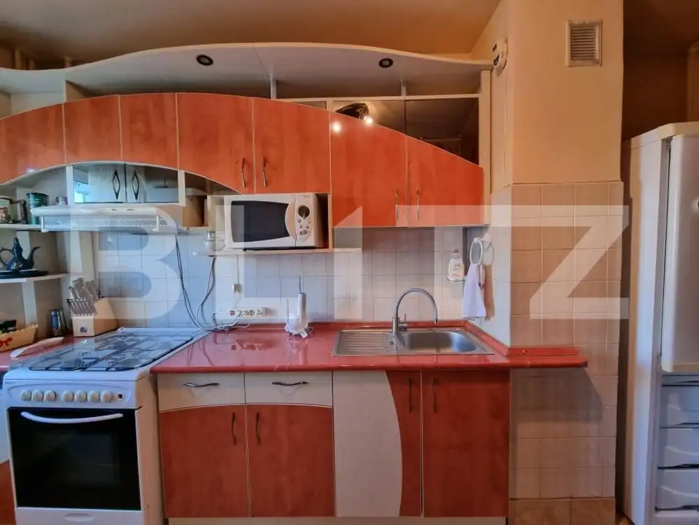 Apartament 3 camere decomandate, 63mp, etaj intermediar, zona Piata Ion Mester