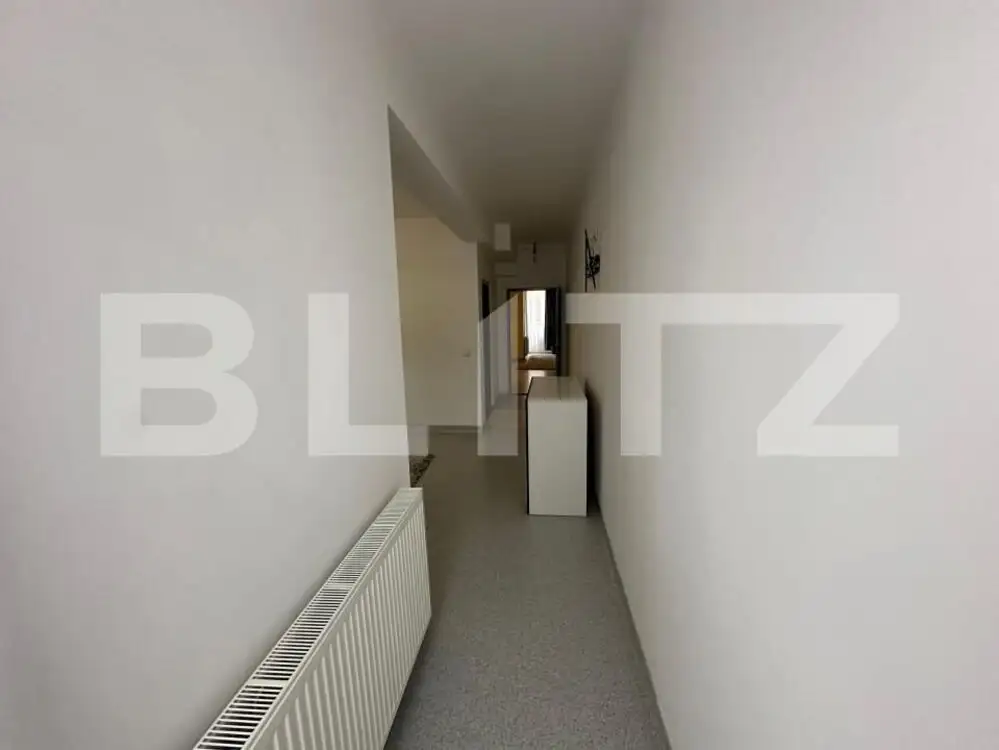 Apartament de Inchiriat cu 3 camere, 97 mp, loc de parcare, zona Cetate