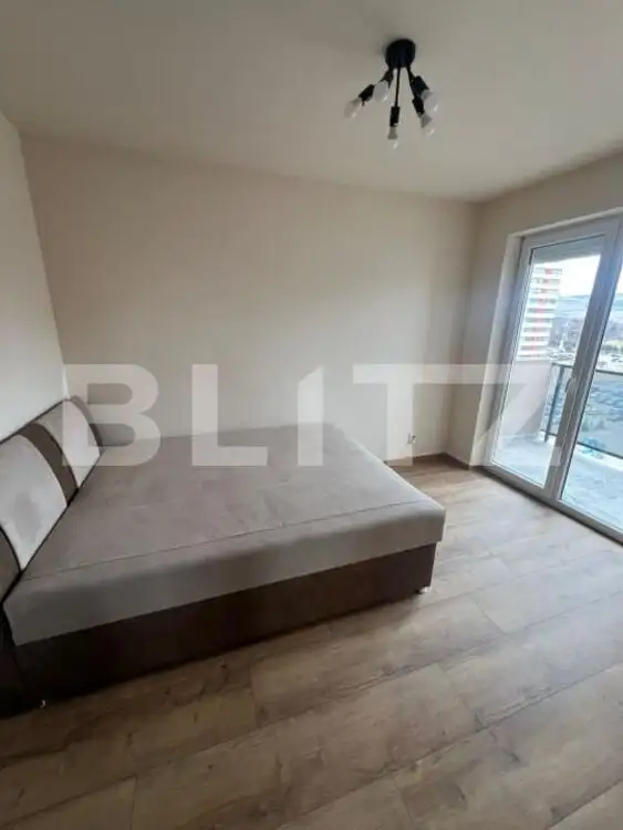 Apartament 3 camere, 66 mp, parcare, zona ViVO